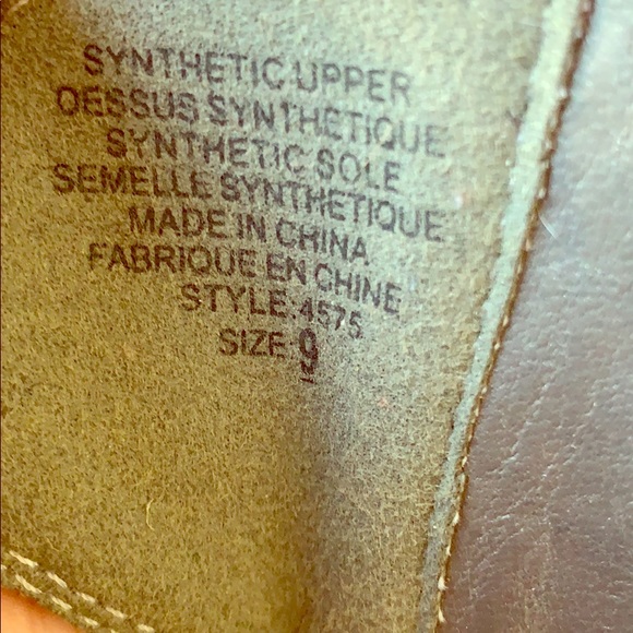 Size NINE Snake Skin Heels - Picture 1 of 4